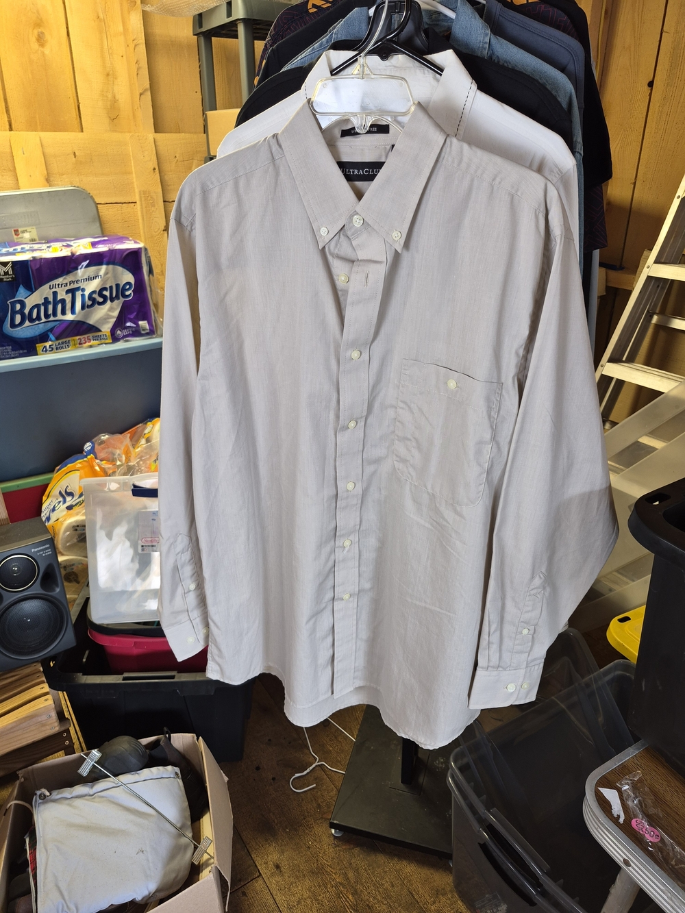 Men's Button-Down Dress Shirt - Light Gray Bin 52